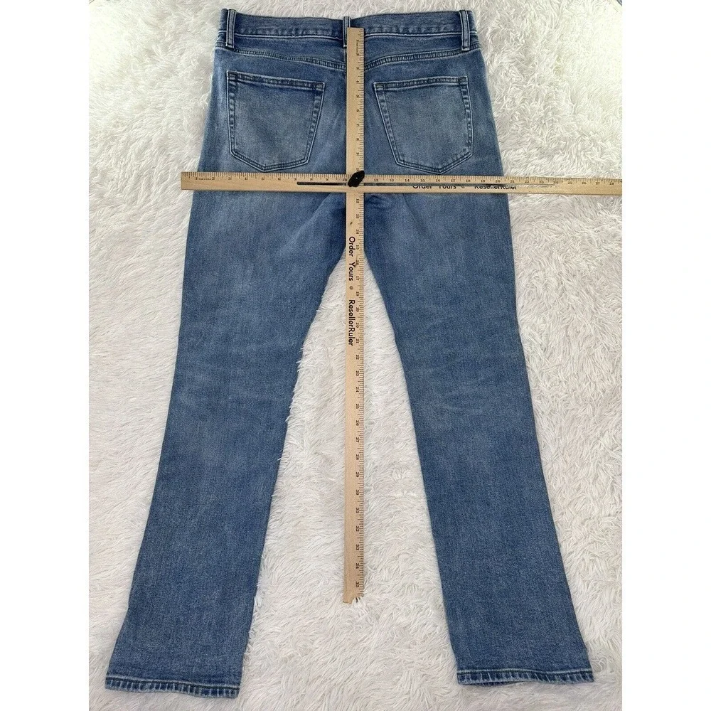 Uniqlo‎ Men’s Jeans Slim Straight Distressed Mid-Rise Medium Wash Pants Size 32